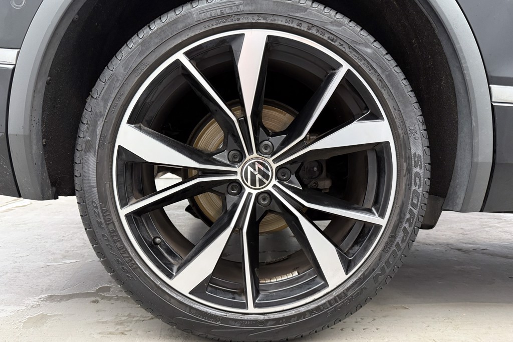 Volkswagen Tiguan Allspace R-Line Automatic Petrol SUV - Stock Number (1552960) - 32nd supplementary image