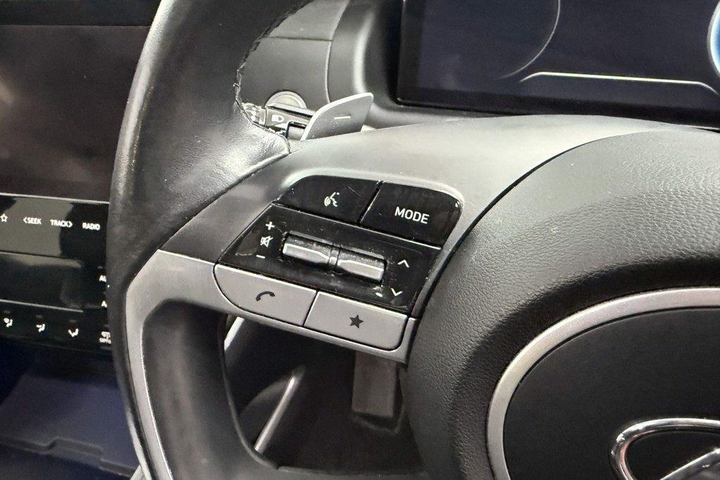Hyundai Tucson Ultimate Automatic Petrol-Electric Hybrid SUV - Stock Number (1552999) - 3rd supplementary image