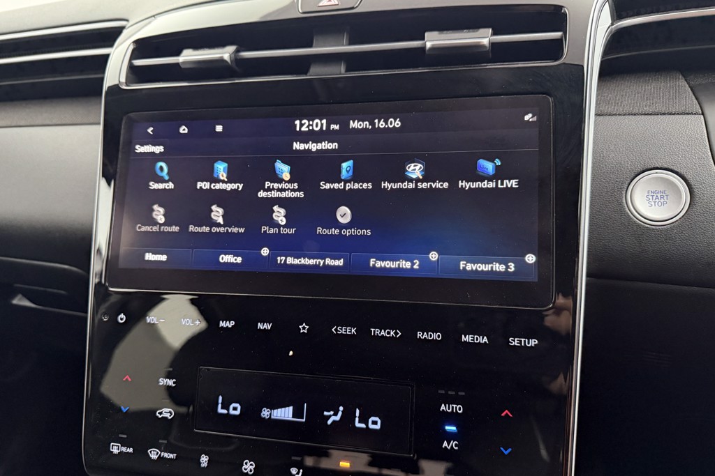 Hyundai Tucson Ultimate Automatic Petrol-Electric Hybrid SUV - Stock Number (1552999) - 11th supplementary image