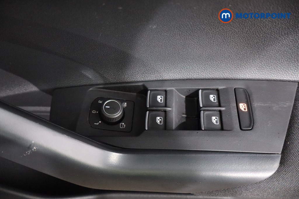Volkswagen Polo R-Line Automatic Petrol Hatchback - Stock Number (1553086) - 17th supplementary image