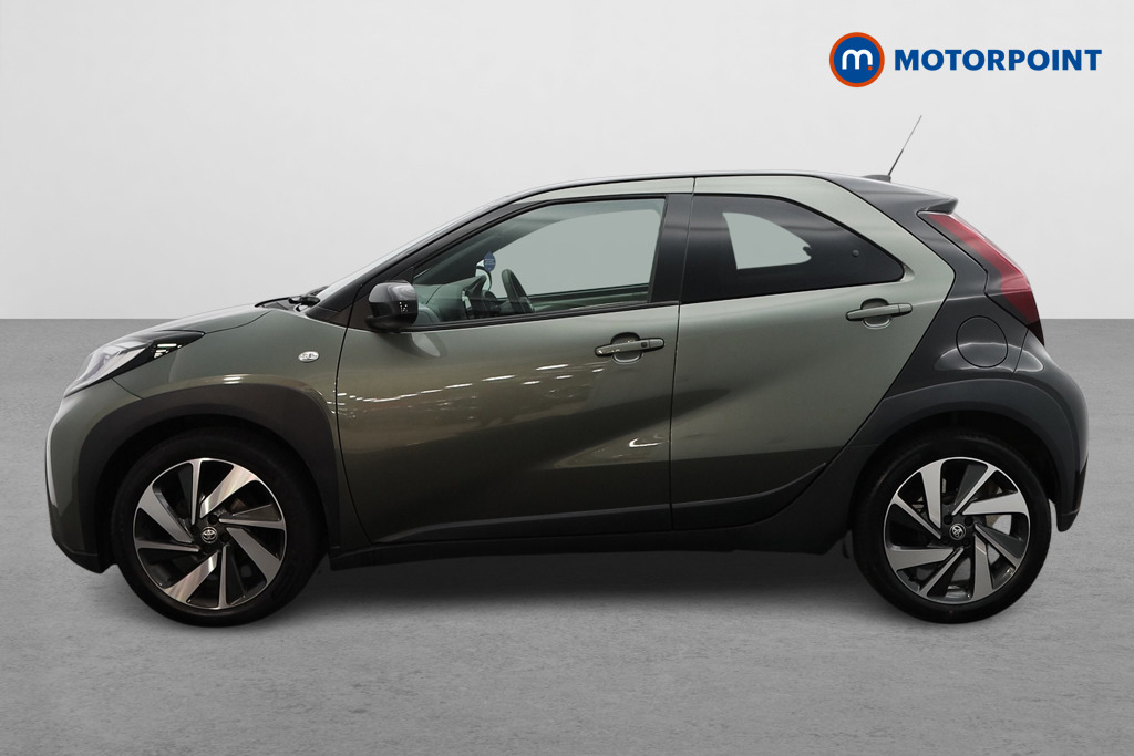 Toyota Aygo X Exclusive Manual Petrol Hatchback - Stock Number (1553140) - Passenger side