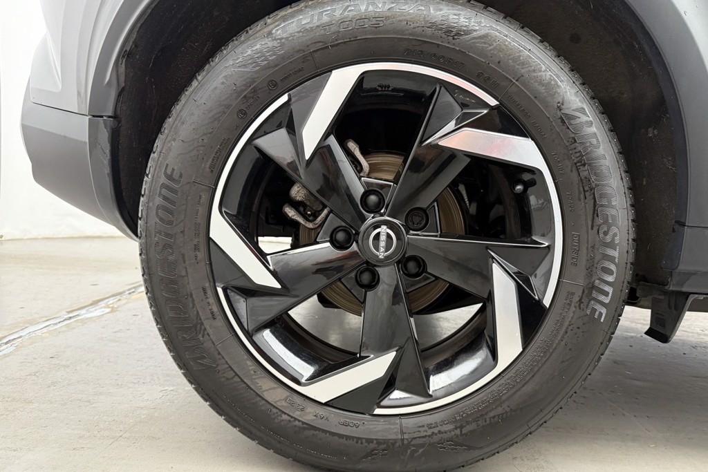 Nissan Juke N-Connecta Manual Petrol SUV - Stock Number (1553710) - 29th supplementary image
