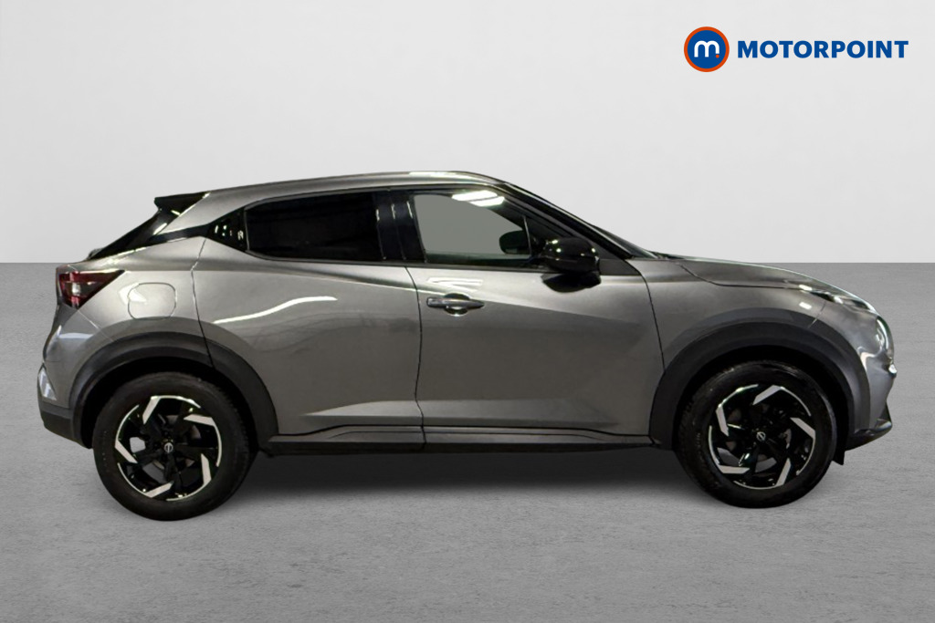 Nissan Juke N-Connecta Manual Petrol SUV - Stock Number (1553710) - Drivers side