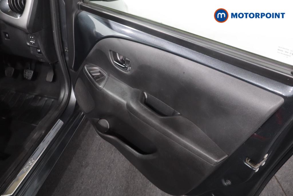 Toyota Aygo X-Play Manual Petrol Hatchback - Stock Number (1553720) - 3rd supplementary image