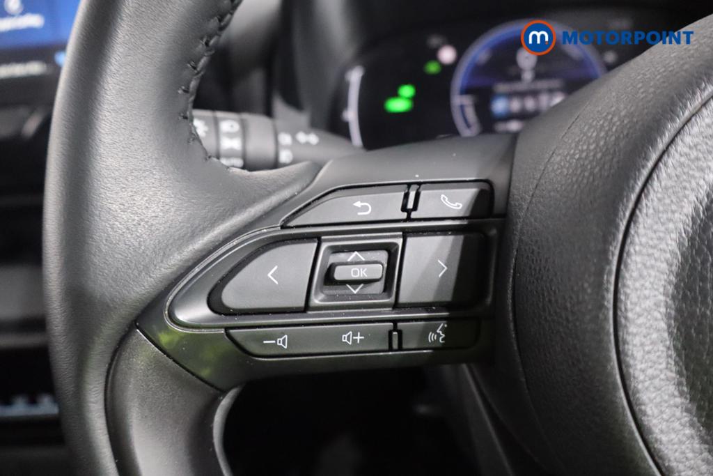 Toyota Yaris Design Automatic Petrol-Electric Hybrid Hatchback - Stock Number (1553851) - 7th supplementary image