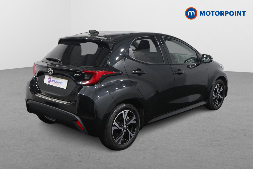 Toyota Yaris Design Automatic Petrol-Electric Hybrid Hatchback - Stock Number (1553851) - Drivers side rear corner