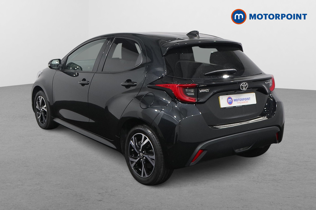 Toyota Yaris Design Automatic Petrol-Electric Hybrid Hatchback - Stock Number (1553851) - Passenger side rear corner