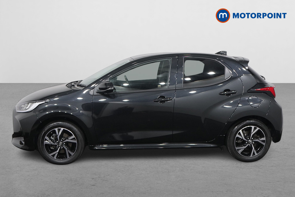 Toyota Yaris Design Automatic Petrol-Electric Hybrid Hatchback - Stock Number (1553851) - Passenger side