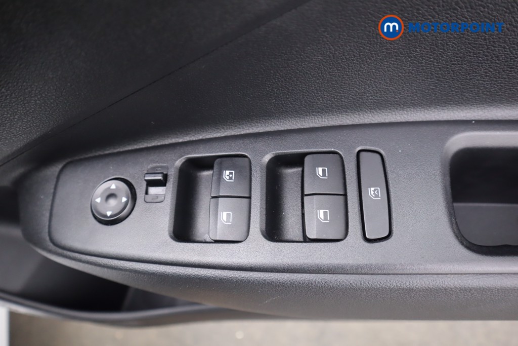 Hyundai I10 Se Connect Manual Petrol Hatchback - Stock Number (1553917) - 5th supplementary image