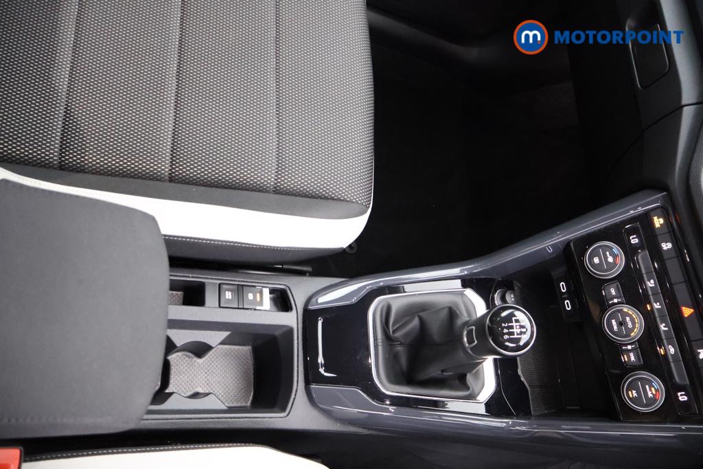 Volkswagen T-Roc SEL Manual Petrol SUV - Stock Number (1553996) - 8th supplementary image