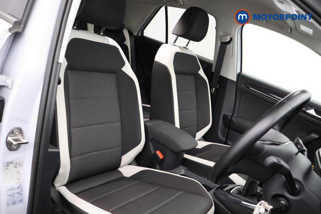 Volkswagen T-Roc SEL Manual Petrol SUV - Stock Number (1553996) - 9th supplementary image