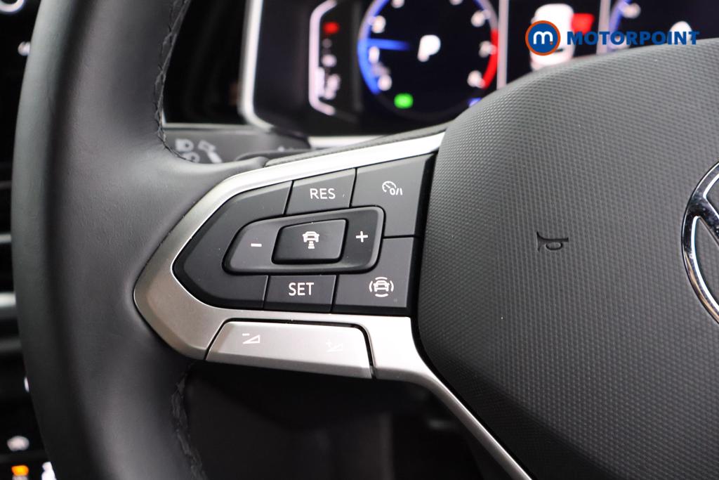 Volkswagen T-Roc R-Line Automatic Petrol SUV - Stock Number (1554300) - 2nd supplementary image