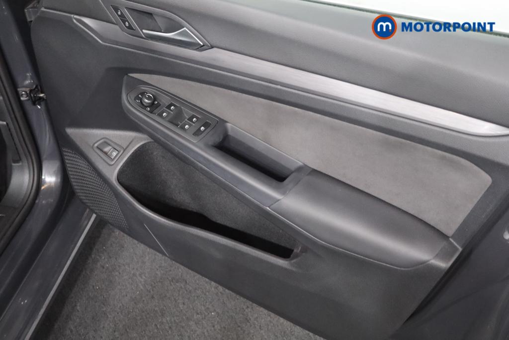 Volkswagen Golf Style Automatic Petrol Plug-In Hybrid Hatchback - Stock Number (1554305) - 7th supplementary image