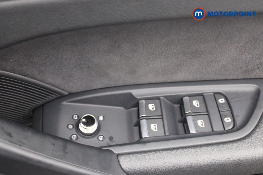 Audi Q5 S Line Automatic Petrol SUV - Stock Number (1554394) - 16th supplementary image