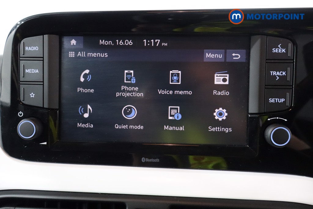 Hyundai I10 Premium Manual Petrol Hatchback - Stock Number (1554833) - 2nd supplementary image