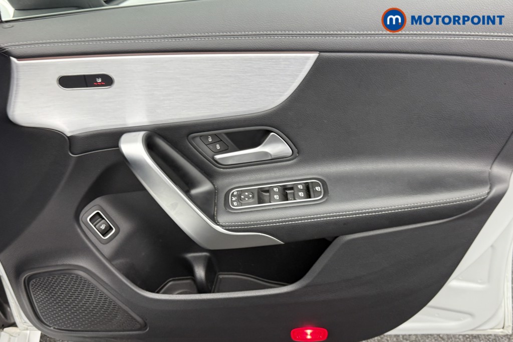 Mercedes-Benz CLA Amg Line Automatic Diesel Coupe - Stock Number (1554945) - 16th supplementary image