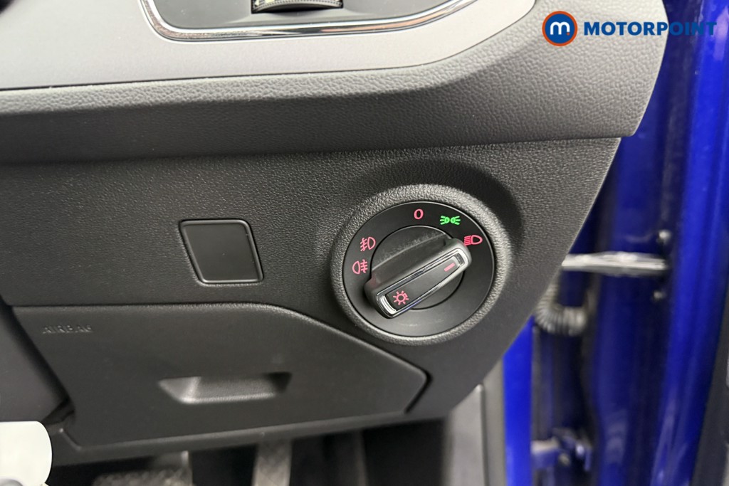 Seat Leon Se Dynamic Automatic Diesel Hatchback - Stock Number (1554970) - 14th supplementary image