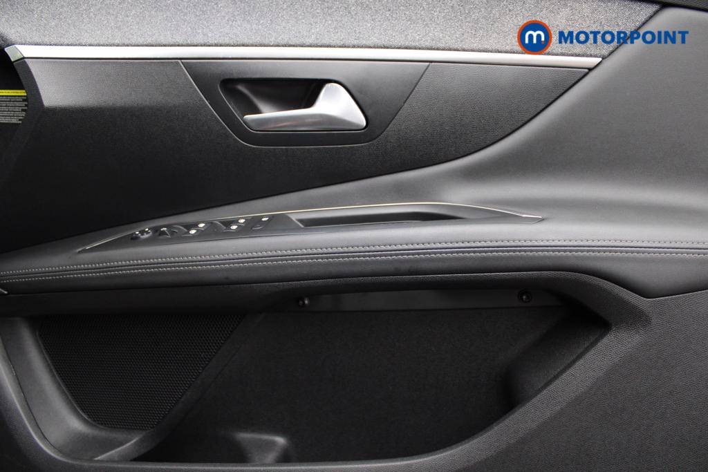 Peugeot 3008 Allure Manual Diesel SUV - Stock Number (1533347) - 18th supplementary image