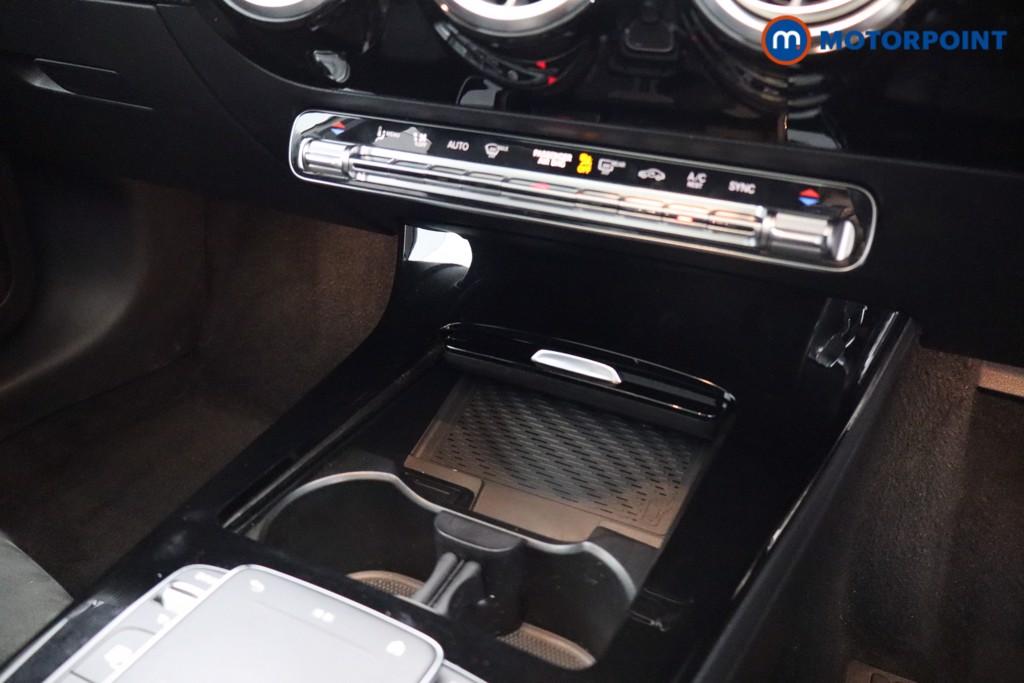 Mercedes-Benz A Class Amg Line Automatic Diesel Saloon - Stock Number (1533756) - 9th supplementary image