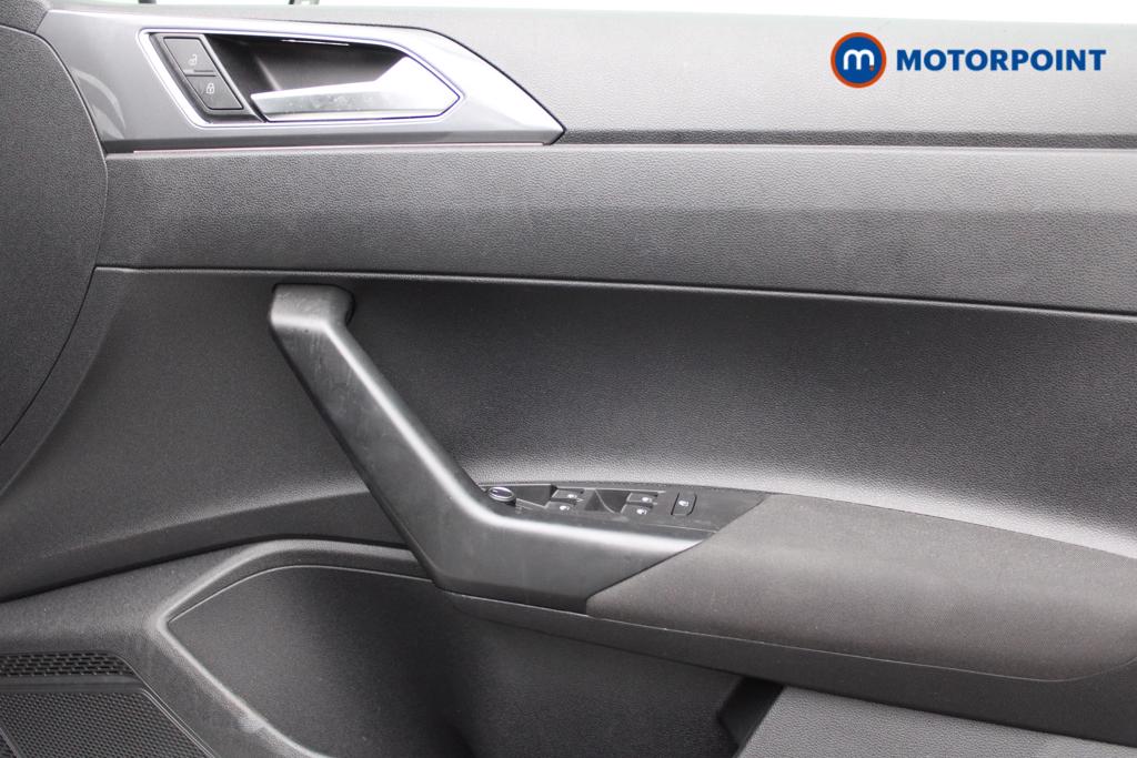 Volkswagen Polo R-Line Manual Petrol Hatchback - Stock Number (1534563) - 17th supplementary image