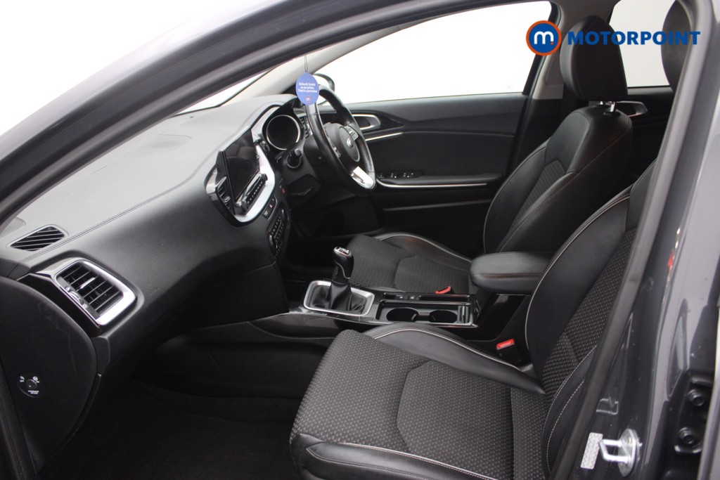 KIA Xceed 3 Manual Petrol Hatchback - Stock Number (1537894) - 1st supplementary image