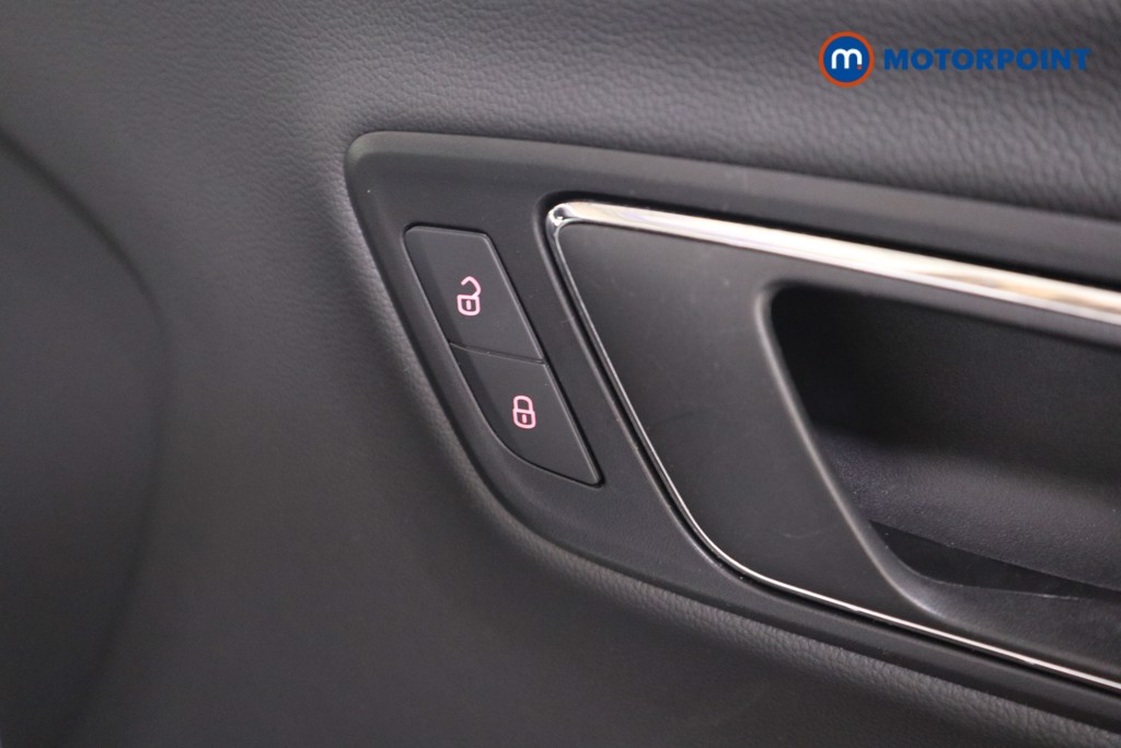 Seat Leon Fr Black Edition Manual Petrol Hatchback - Stock Number (1542382) - 11th supplementary image