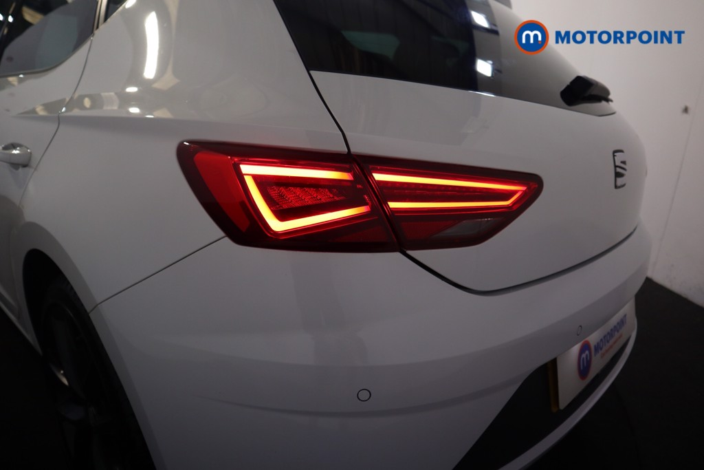 Seat Leon Fr Black Edition Manual Petrol Hatchback - Stock Number (1542382) - 21st supplementary image