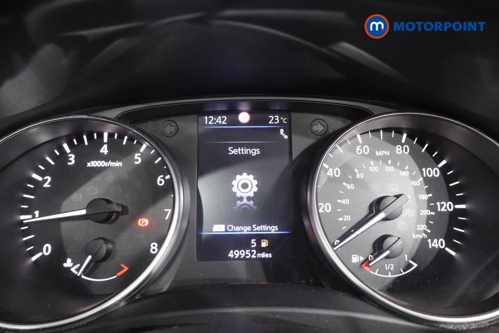 Nissan Qashqai Tekna Manual Petrol SUV - Stock Number (1542795) - 4th supplementary image