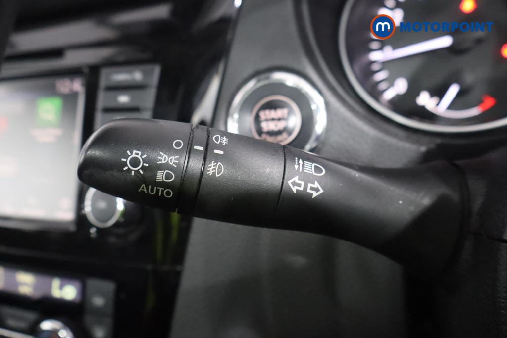 Nissan Qashqai Tekna Manual Petrol SUV - Stock Number (1542795) - 8th supplementary image