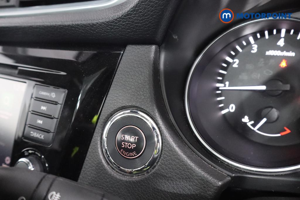 Nissan Qashqai Tekna Manual Petrol SUV - Stock Number (1542795) - 10th supplementary image
