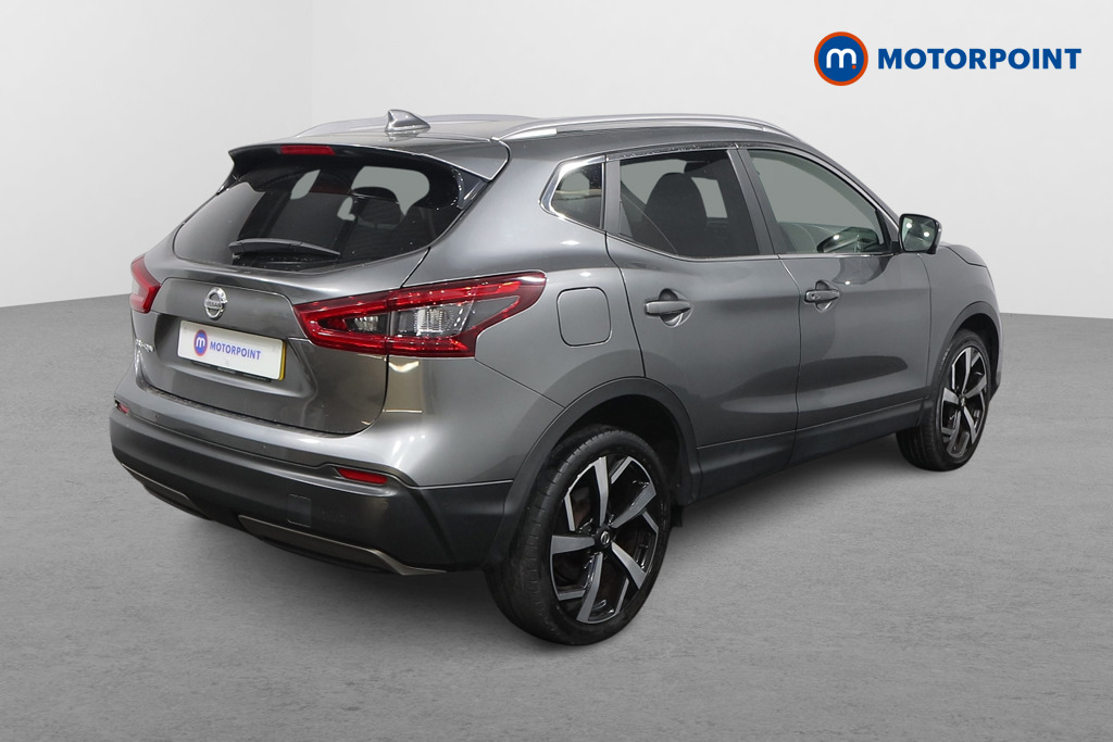 Nissan Qashqai Tekna Manual Petrol SUV - Stock Number (1542795) - Drivers side rear corner