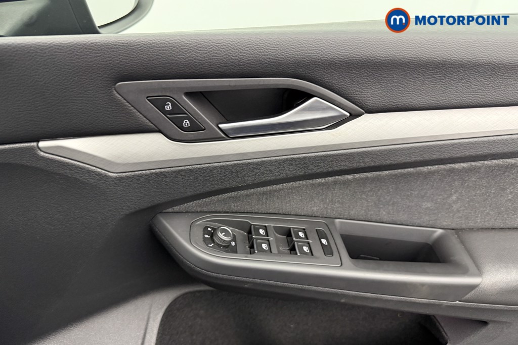 Volkswagen Golf Life Manual Petrol Hatchback - Stock Number (1543056) - 16th supplementary image