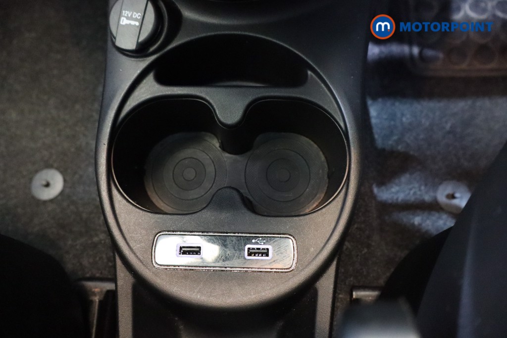 Fiat 500 Dolcevita Manual Petrol-Electric Hybrid Hatchback - Stock Number (1543123) - 7th supplementary image