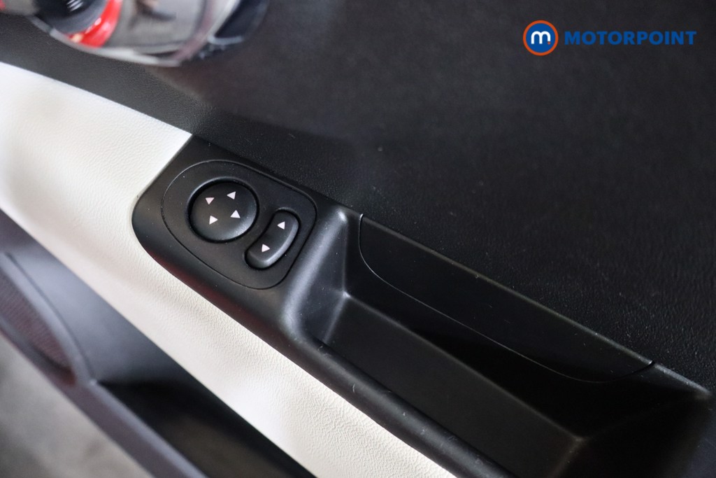 Fiat 500 Dolcevita Manual Petrol-Electric Hybrid Hatchback - Stock Number (1543123) - 12th supplementary image