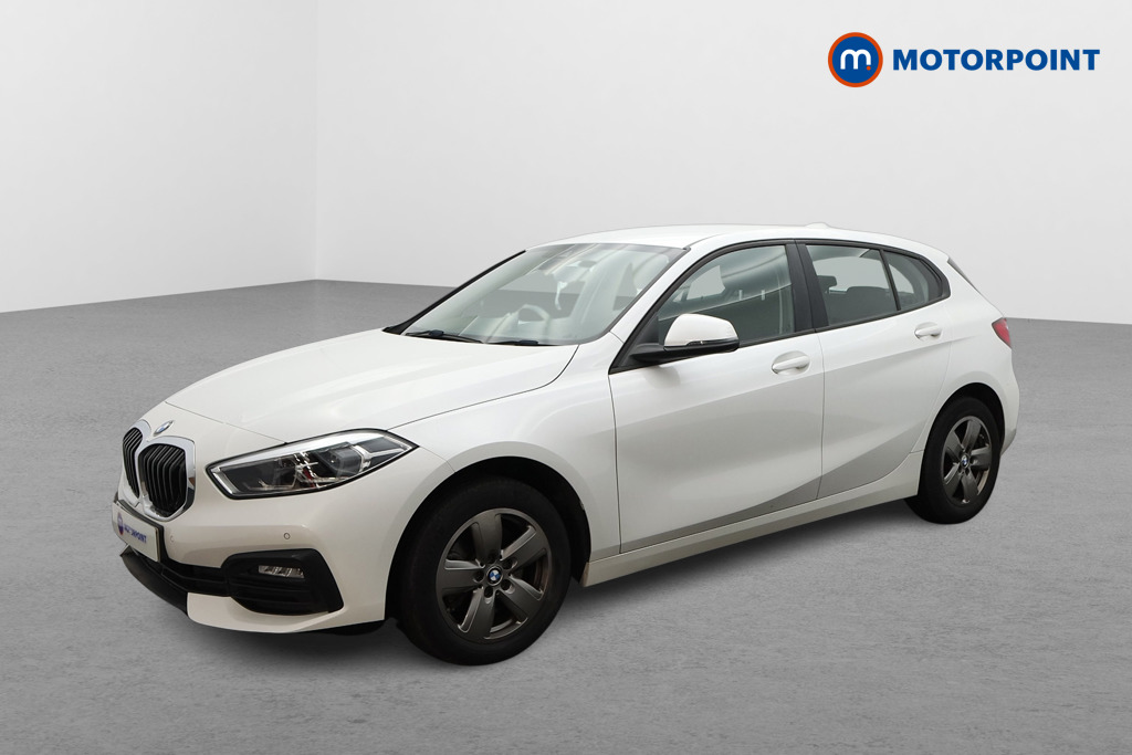 BMW 1 Series SE Manual Petrol Hatchback - Stock Number (1543590) - Passenger side front corner