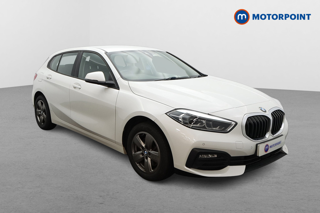 BMW 1 Series SE Manual Petrol Hatchback - Stock Number (1543590) - Drivers side front corner