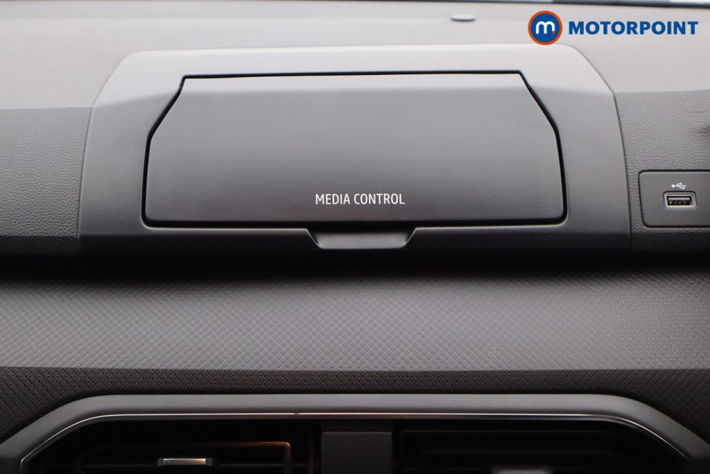 Dacia Jogger Essential Manual Petrol People Carrier - Stock Number (1543697) - 2nd supplementary image