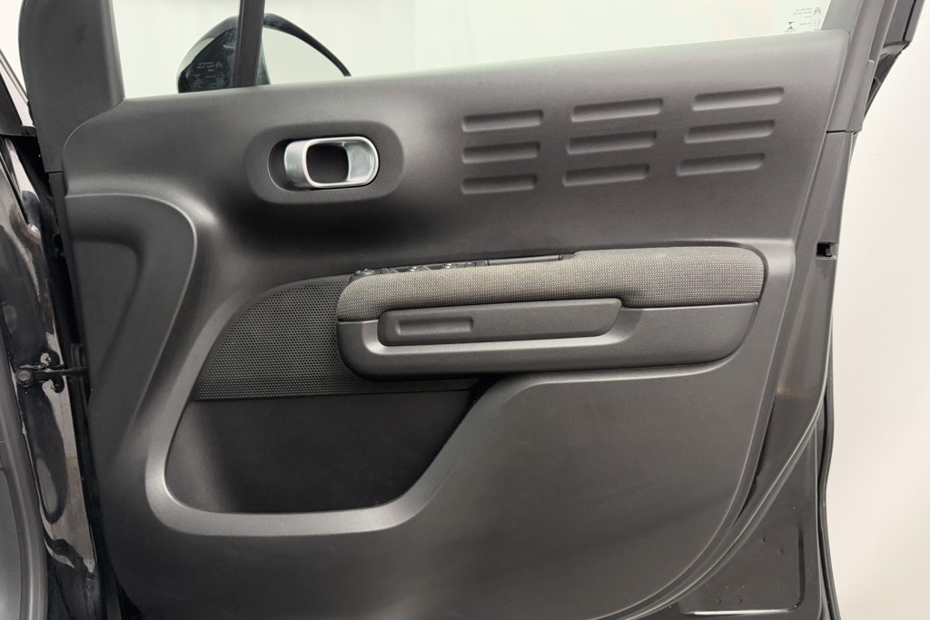 Citroen C3 Aircross Shine Manual Petrol SUV - Stock Number (1544779) - 16th supplementary image