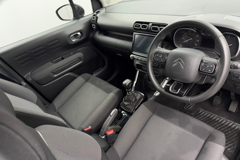 Citroen C3 Aircross Shine Manual Petrol SUV - Stock Number (1544779) - 1st supplementary image