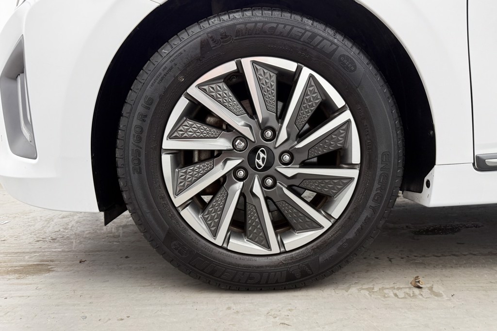 Hyundai Ioniq Premium Se Automatic Electric Hatchback - Stock Number (1544999) - 30th supplementary image