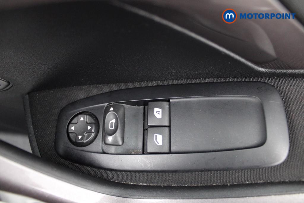Peugeot 2008 Active Manual Diesel SUV - Stock Number (1545117) - 17th supplementary image