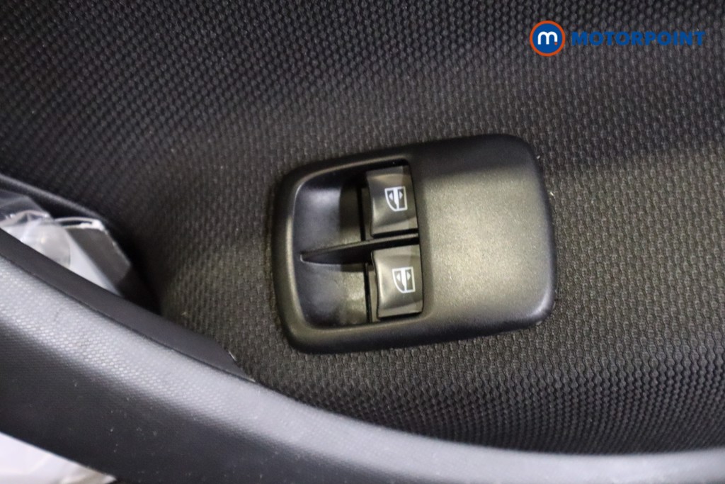 Smart Forfour Pulse Premium Automatic Electric Hatchback - Stock Number (1545293) - 7th supplementary image