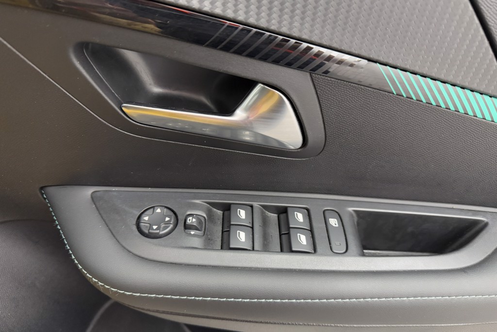 Peugeot 208 Allure Premium -Plus Automatic Petrol Hatchback - Stock Number (1545543) - 17th supplementary image