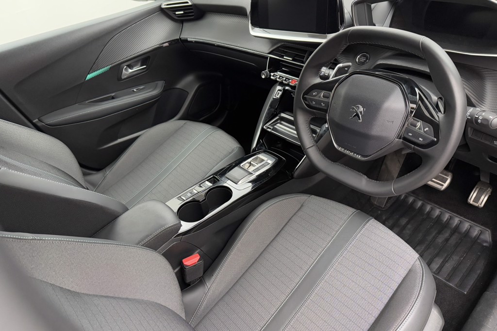 Peugeot 208 Allure Premium -Plus Automatic Petrol Hatchback - Stock Number (1545543) - 1st supplementary image