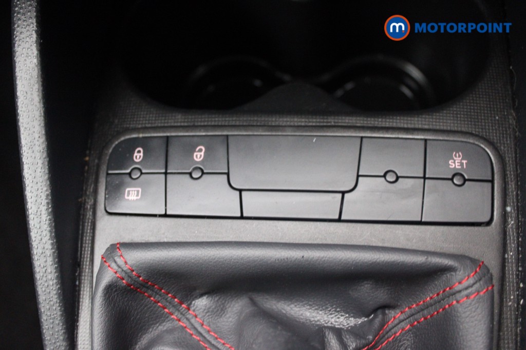 Seat Ibiza FR Manual Petrol Hatchback - Stock Number (1545984) - 9th supplementary image
