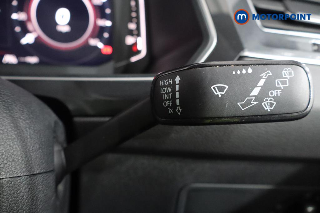 Volkswagen Tiguan R-Line Automatic Petrol Plug-In Hybrid SUV - Stock Number (1546620) - 10th supplementary image