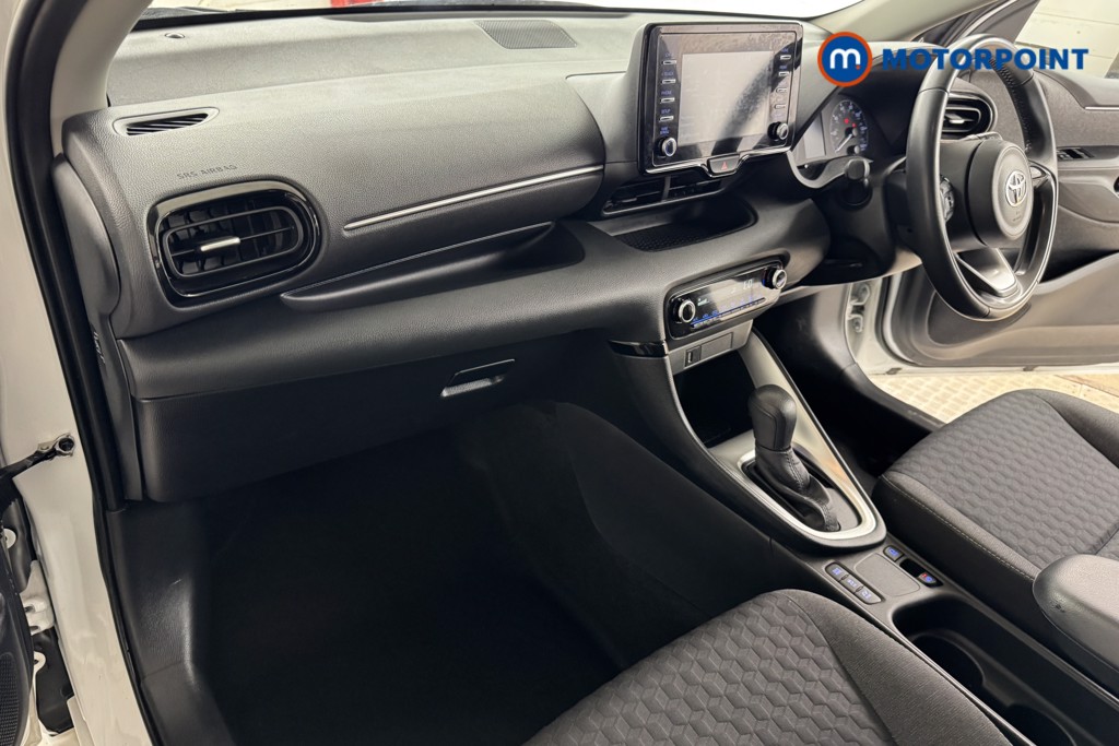 Toyota Yaris Icon Automatic Petrol-Electric Hybrid Hatchback - Stock Number (1547792) - 8th supplementary image