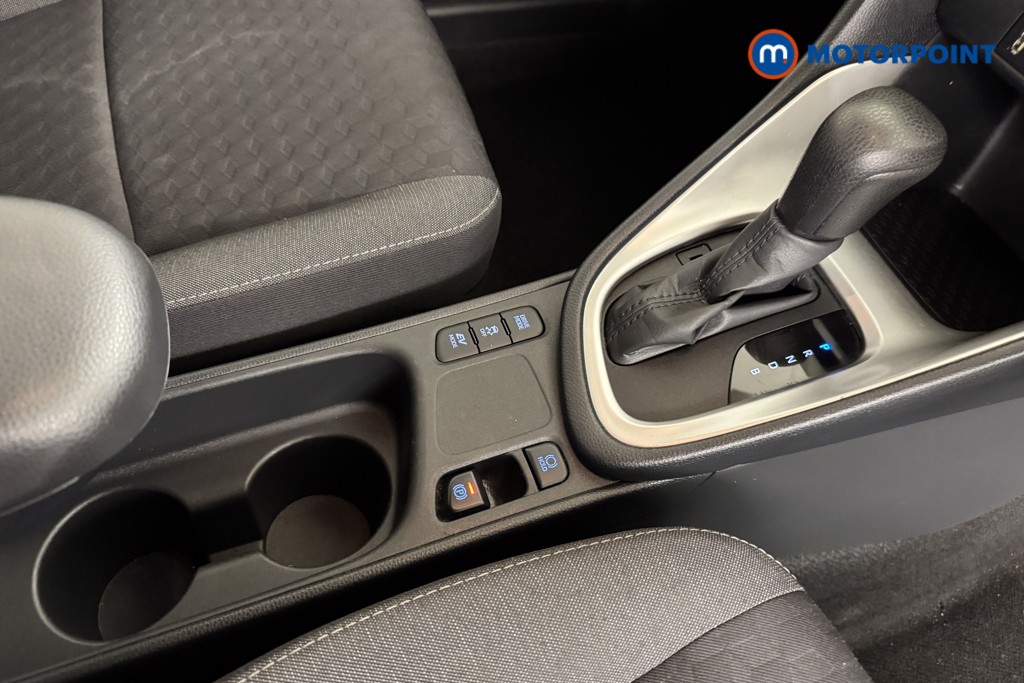Toyota Yaris Icon Automatic Petrol-Electric Hybrid Hatchback - Stock Number (1547792) - 10th supplementary image