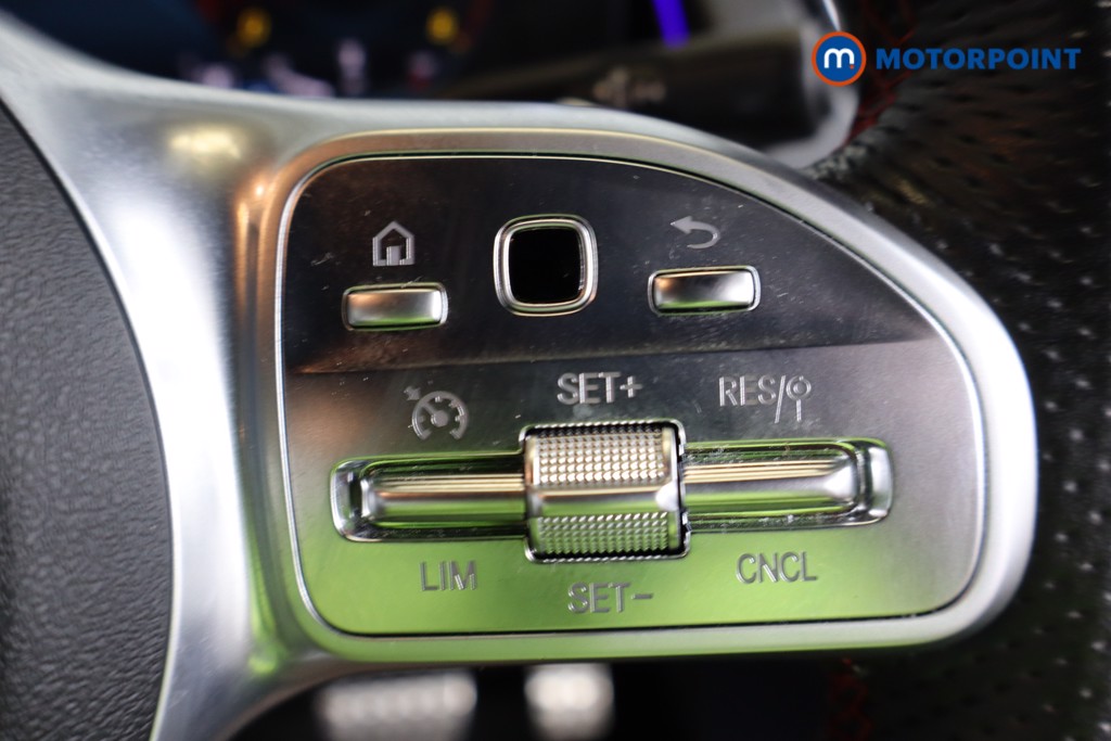 Mercedes-Benz GLB Amg Line Automatic Petrol SUV - Stock Number (1548675) - 9th supplementary image