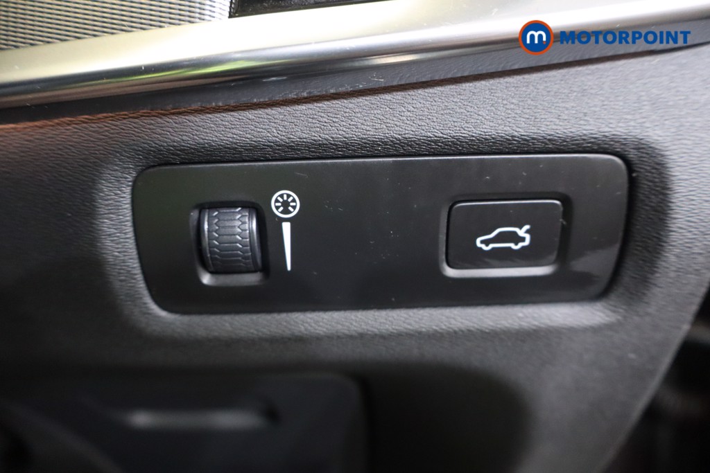 Volvo S90 R Design Plus Automatic Diesel Saloon - Stock Number (1549727) - 13th supplementary image